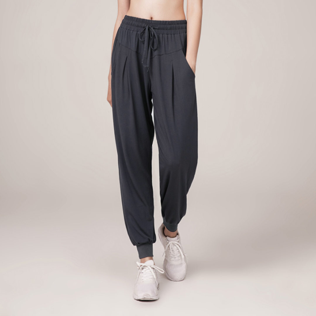 High-waisted pants for women | Casual
