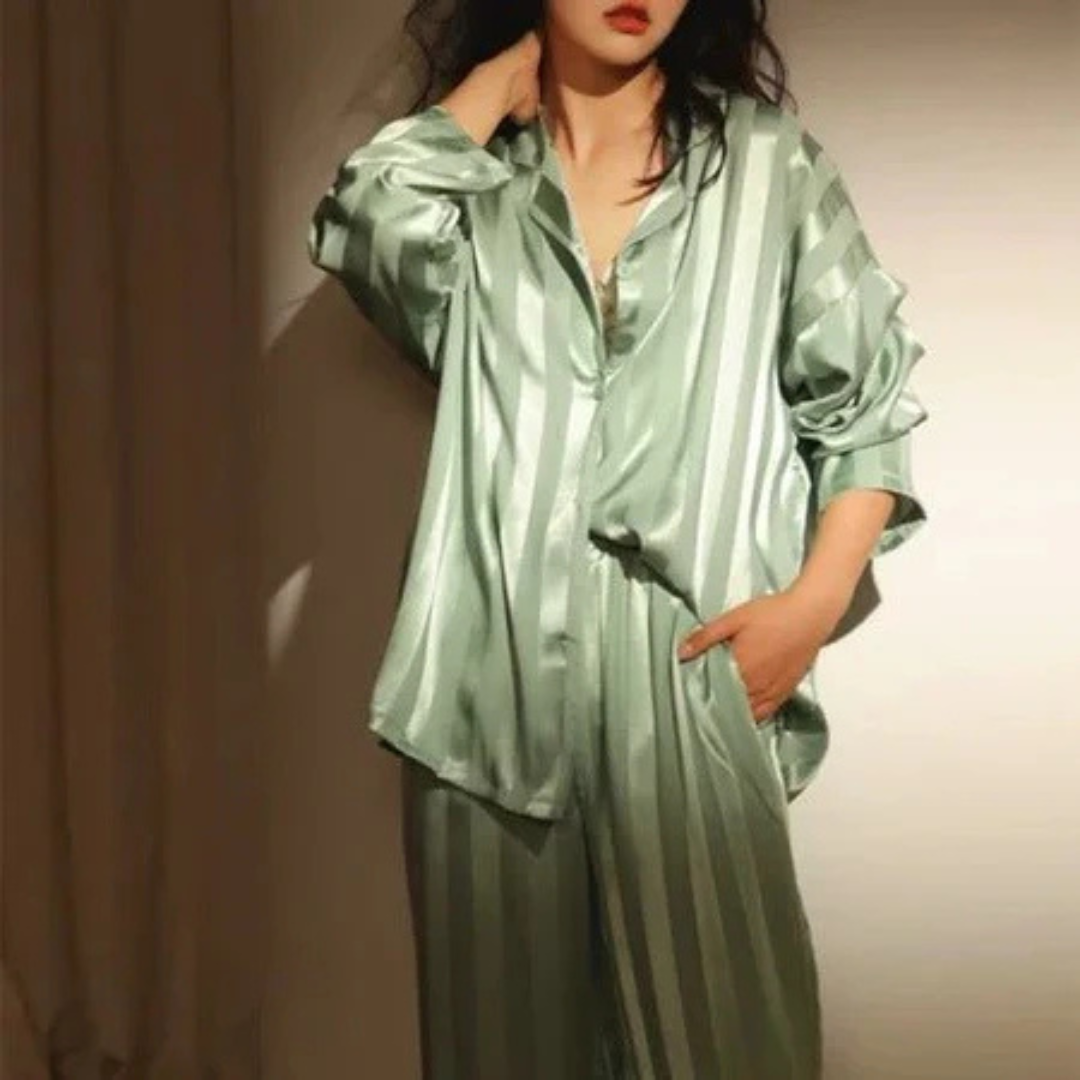 Women's Loose Fit Two-Piece Pajama Set | Long Sleeve