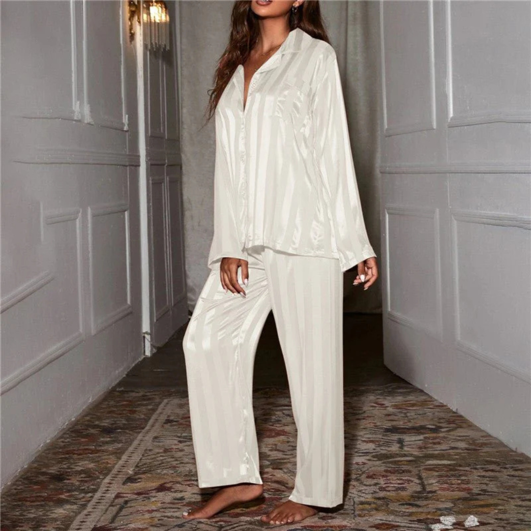 Women's Loose Fit Two-Piece Pajama Set | Long Sleeve