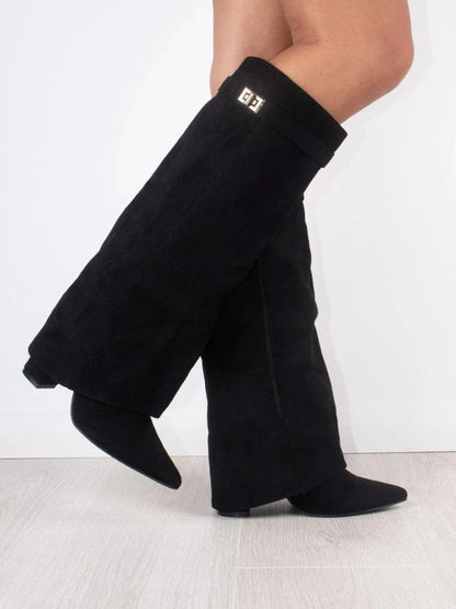 Elegant Women's Boots Made of High-Quality Suede with Golden Accents