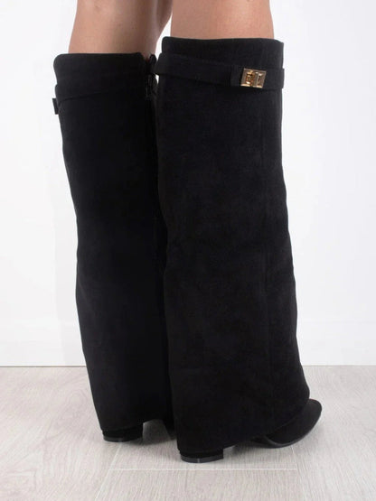 Elegant Women's Boots Made of High-Quality Suede with Golden Accents