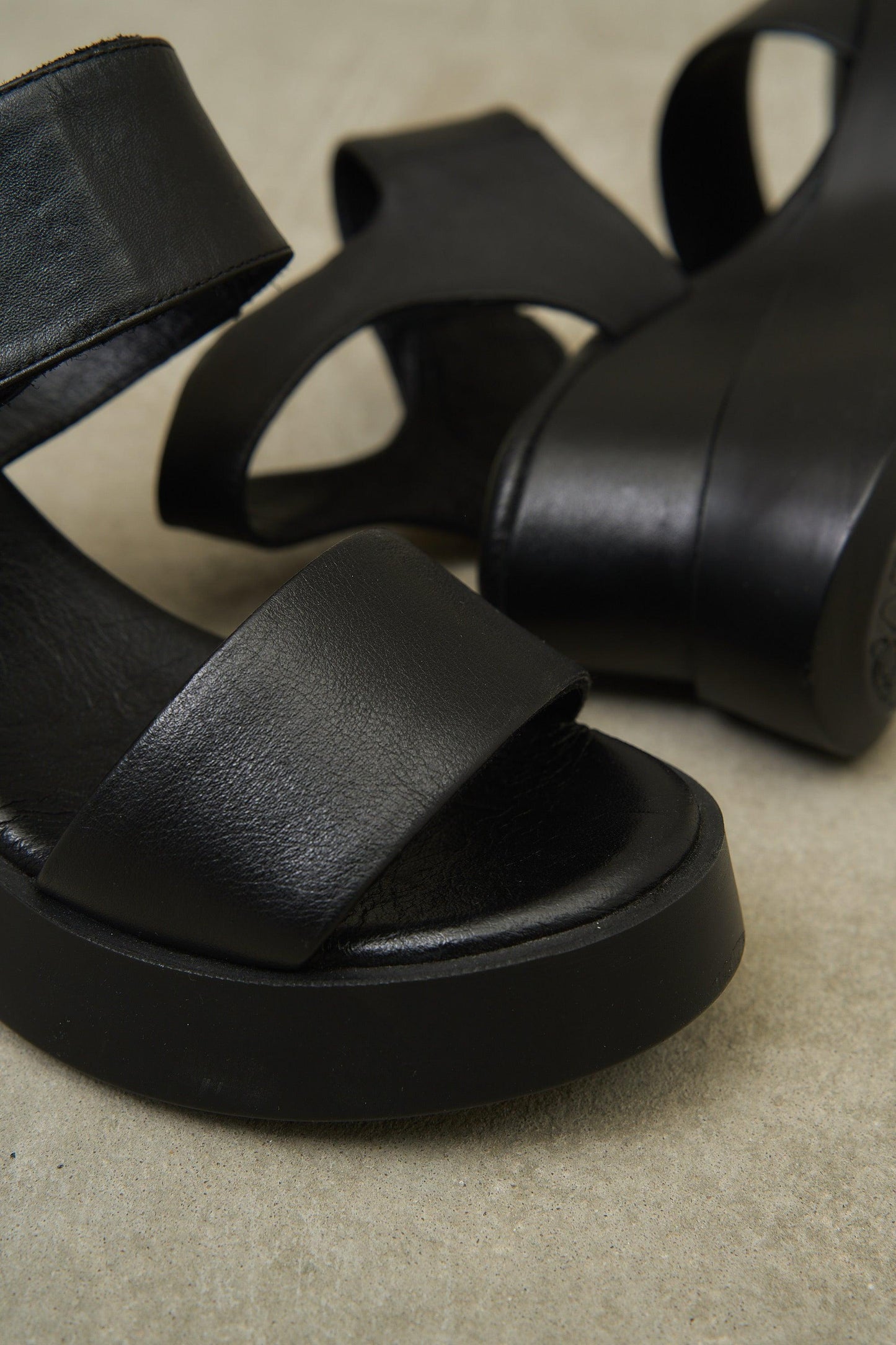 Blair | Platform Shoes - Beige