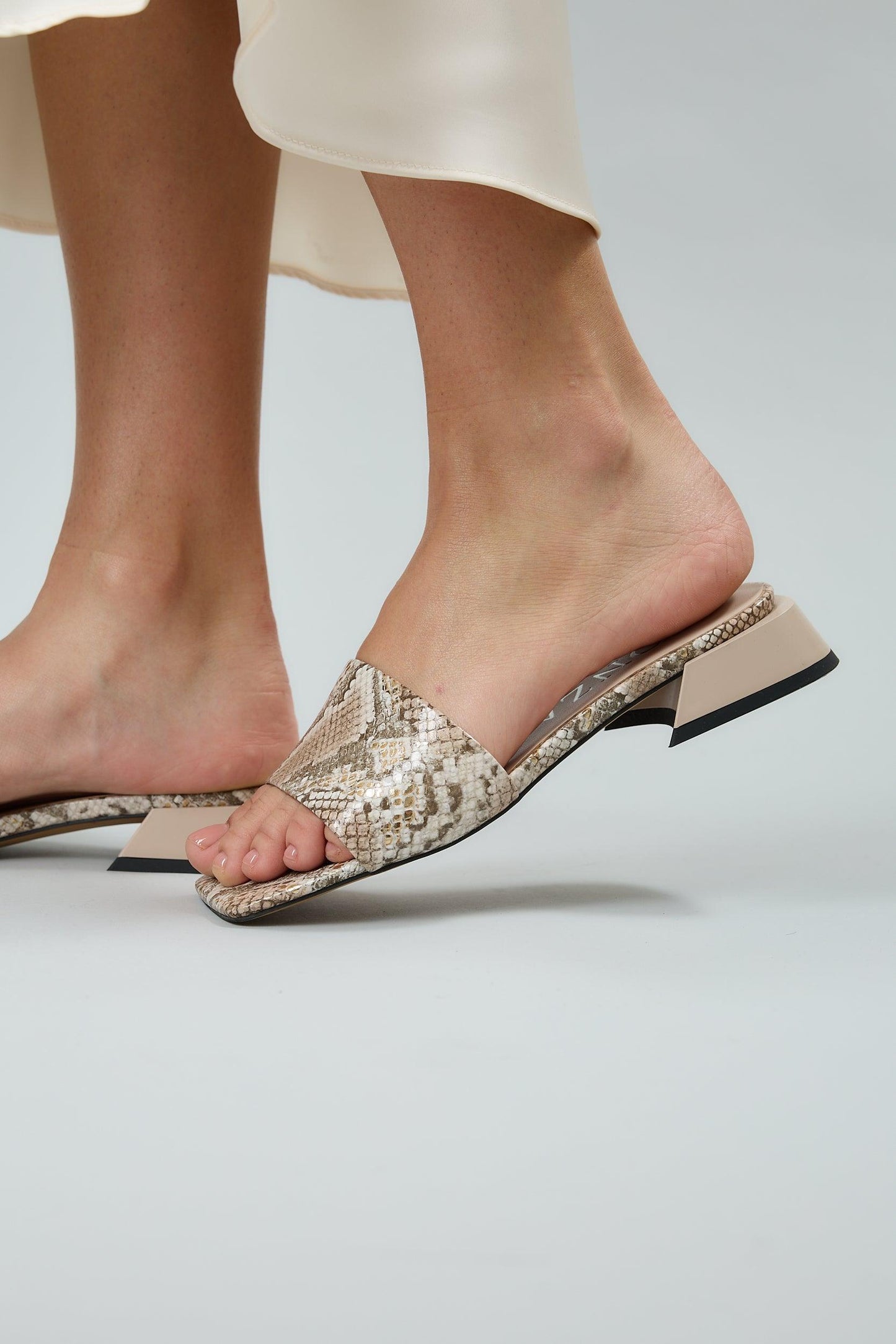 Blair | Snake Beige Top Sandals
