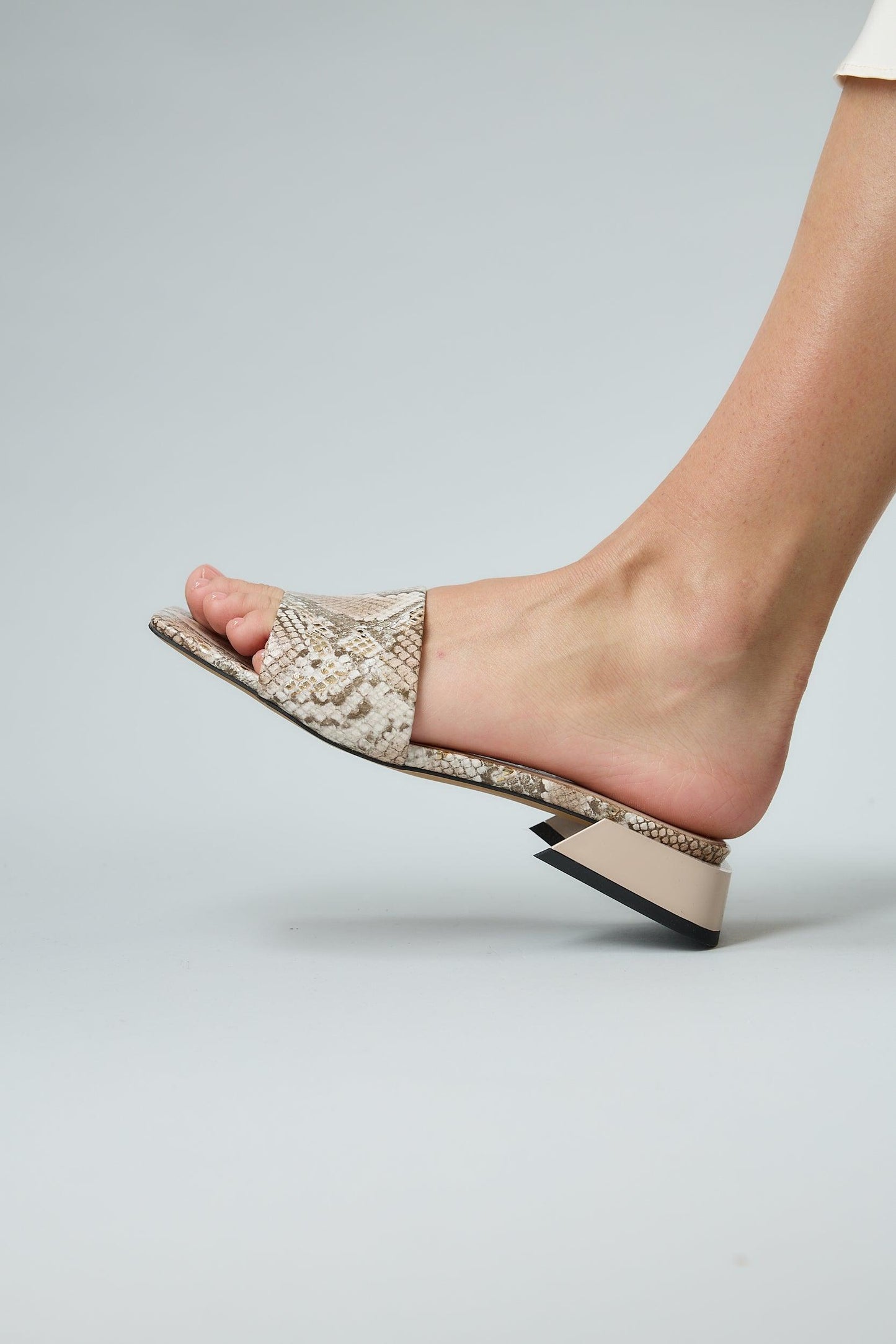 Blair | Snake Beige Top Sandals