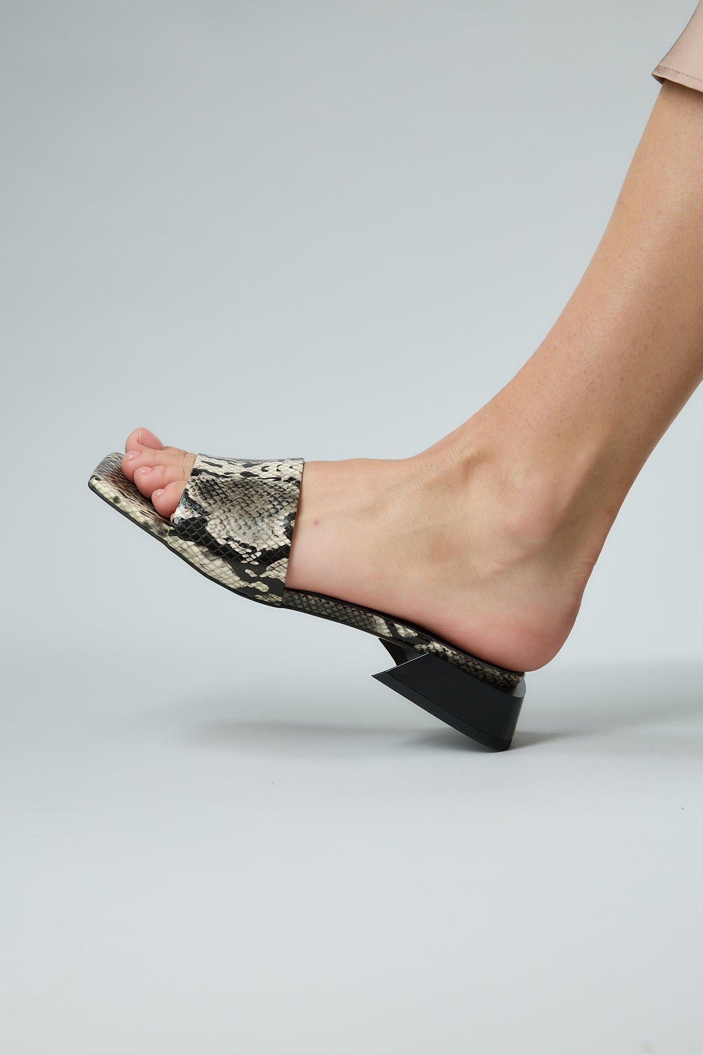 Blair | Snake Black Sandals