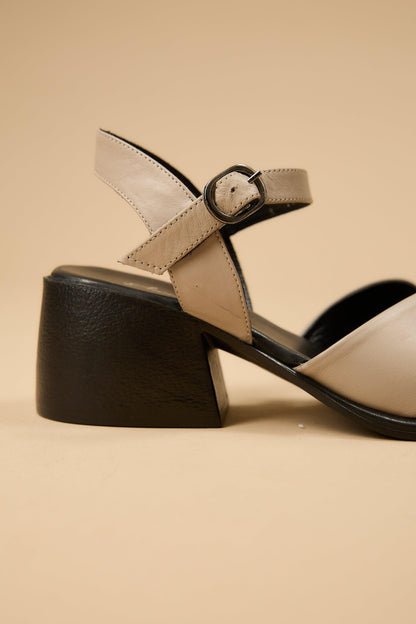 Blair | Beige Item Sandals