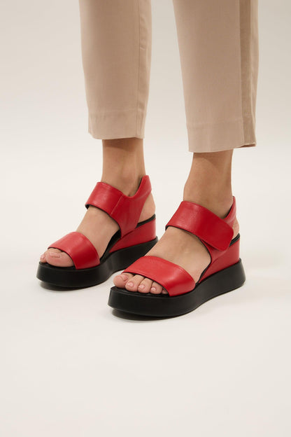 Blair | Platforms Red