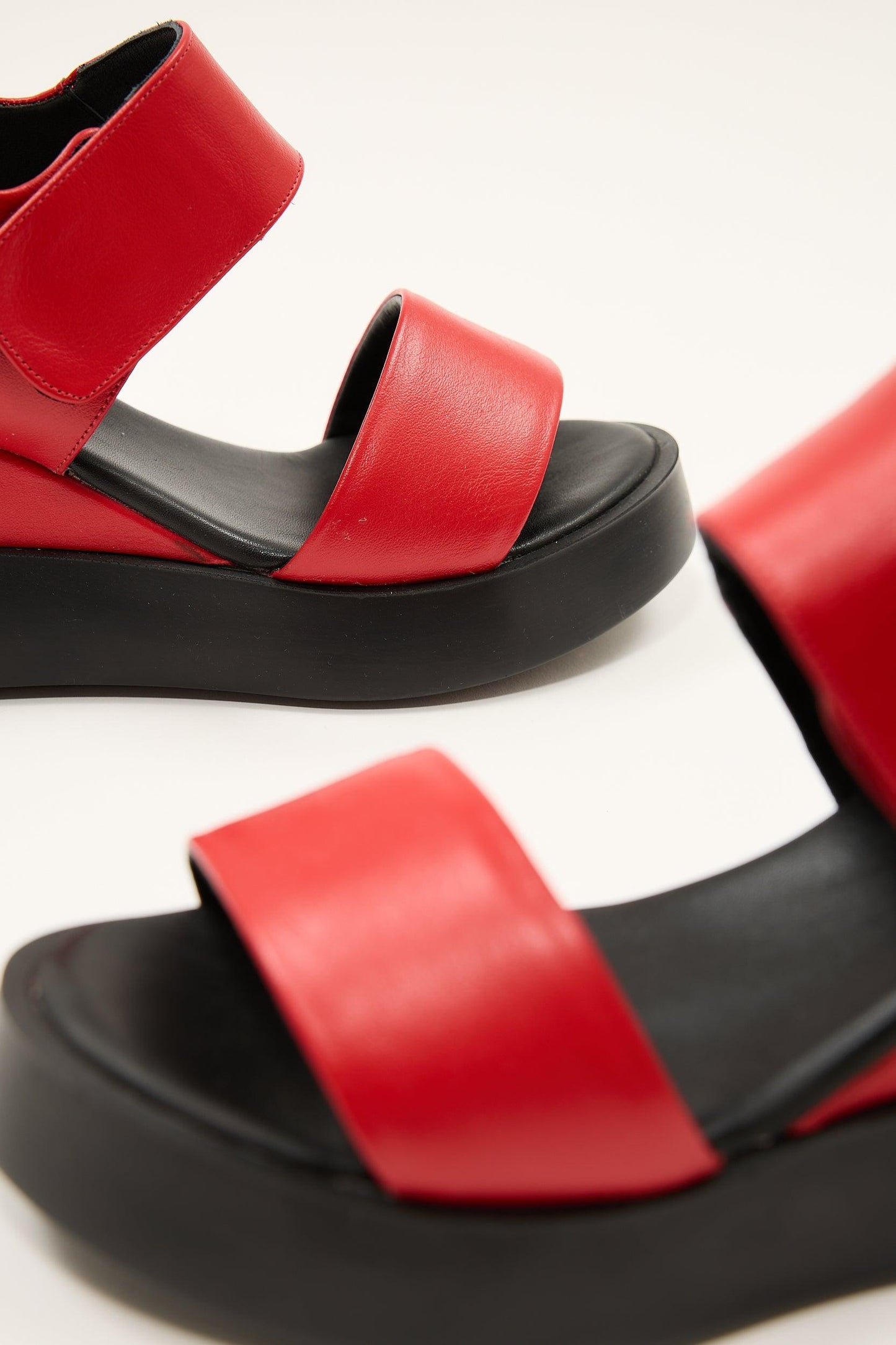 Blair | Platforms Red