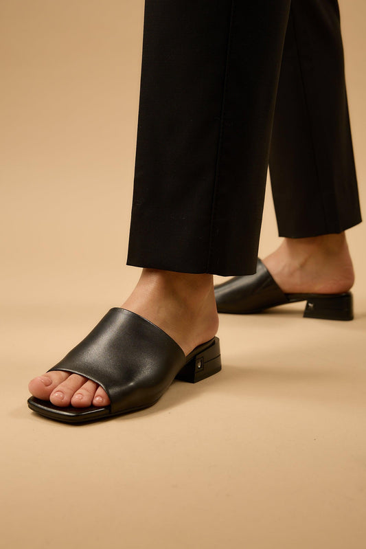 Blair | Black Matte Sandals