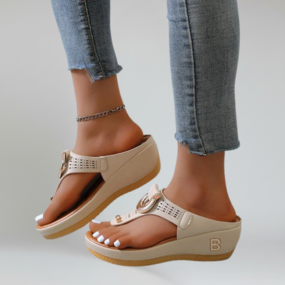 Blair | Platform Sandals - Toe Post & Metallic Ring - Everyday Comfort