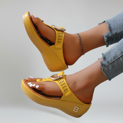 Blair | Platform Sandals - Toe Post & Metallic Ring - Everyday Comfort