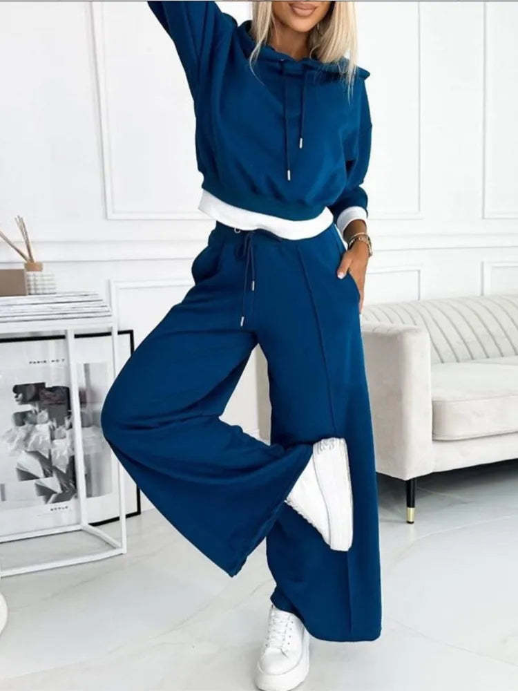 Set consisting of hooded top and wide-leg pants for women | Classic