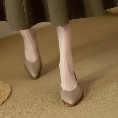 Helen | Classic Pumps