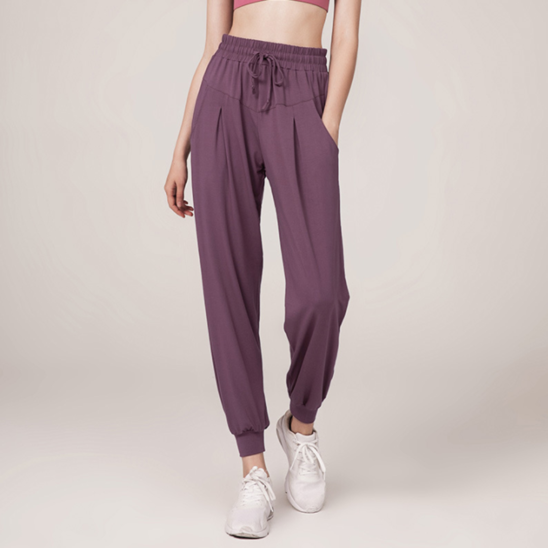 High-waisted pants for women | Casual