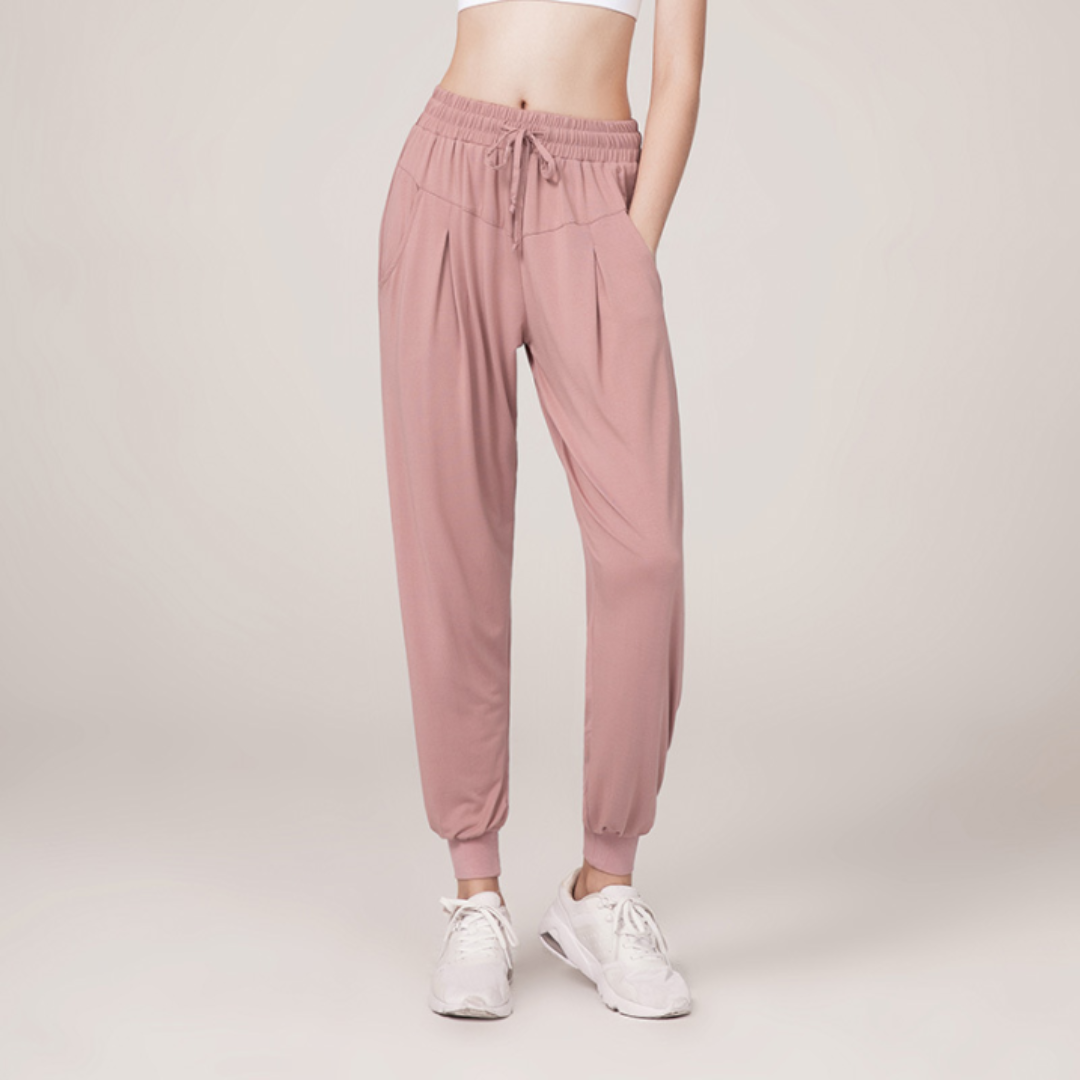 High-waisted pants for women | Casual
