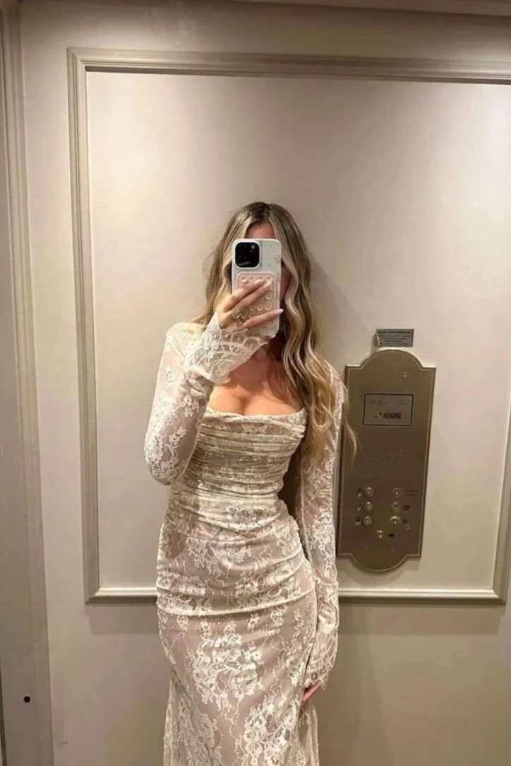 Divina Lace Maxi