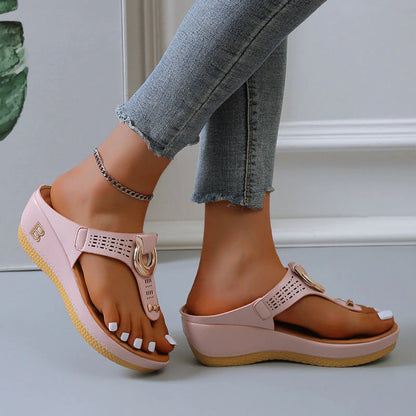 Blair | Platform Sandals - Toe Post & Metallic Ring - Everyday Comfort