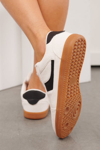 Daily Hustle Lace Up Sneakers (White)